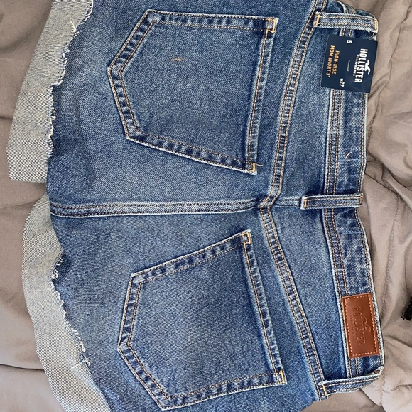 high waisted shorts - Picture 2 of 2